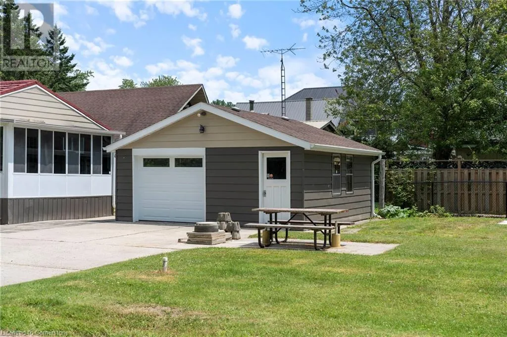 10 CLUBHOUSE Road
