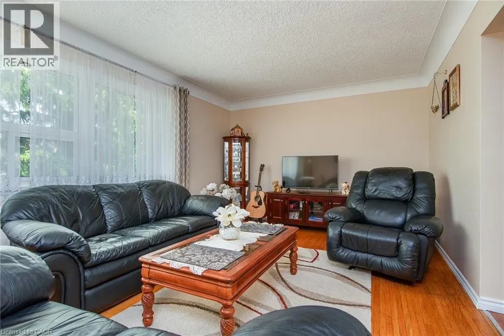 129 RIVER Road E
