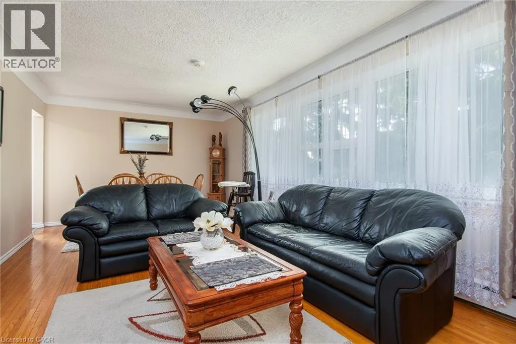 129 RIVER Road E