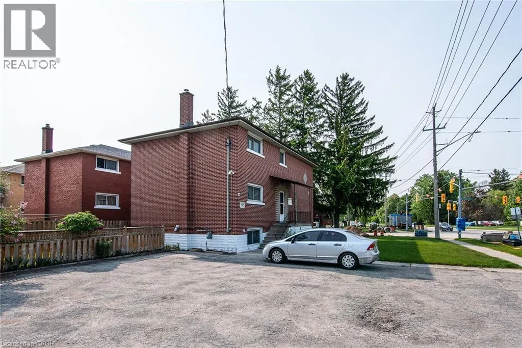 129 RIVER Road E