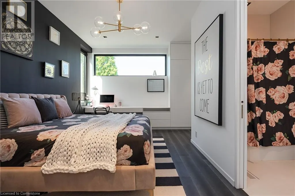 1239 SEDGEWICK Crescent
