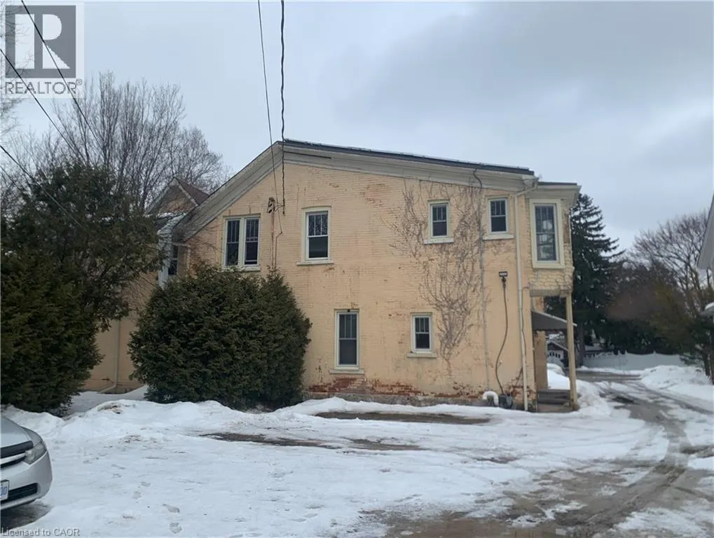 34 OAK Street