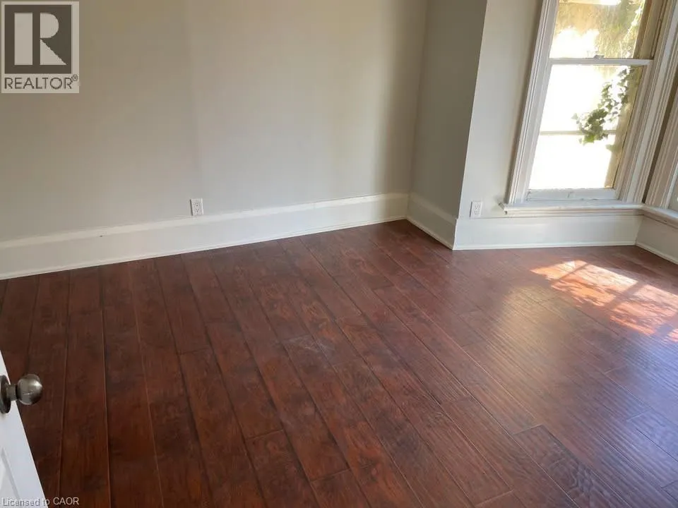 34 OAK Street