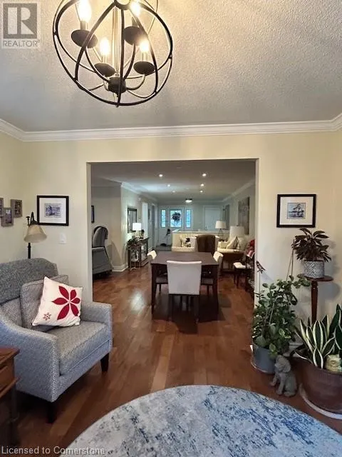 120 GLENARIFF Drive