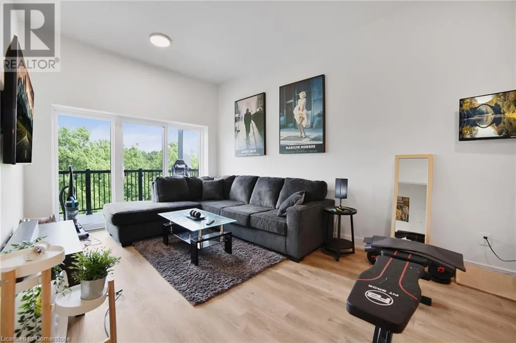 121 MARY Street Unit# 402, #402