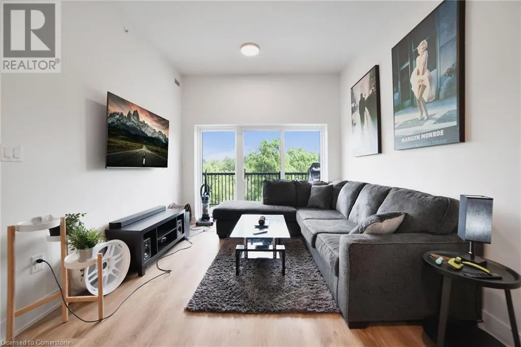 121 MARY Street Unit# 402, #402