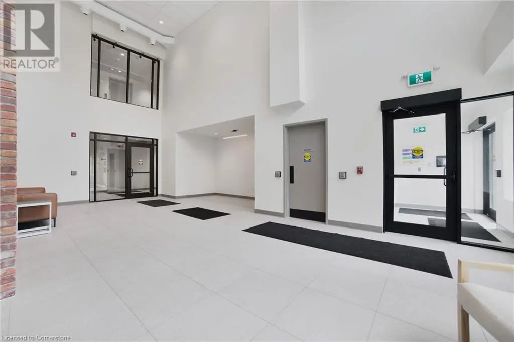 121 MARY Street Unit# 402, #402