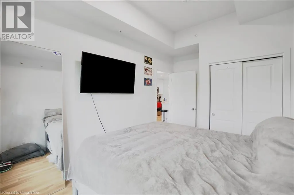121 MARY Street Unit# 402, #402