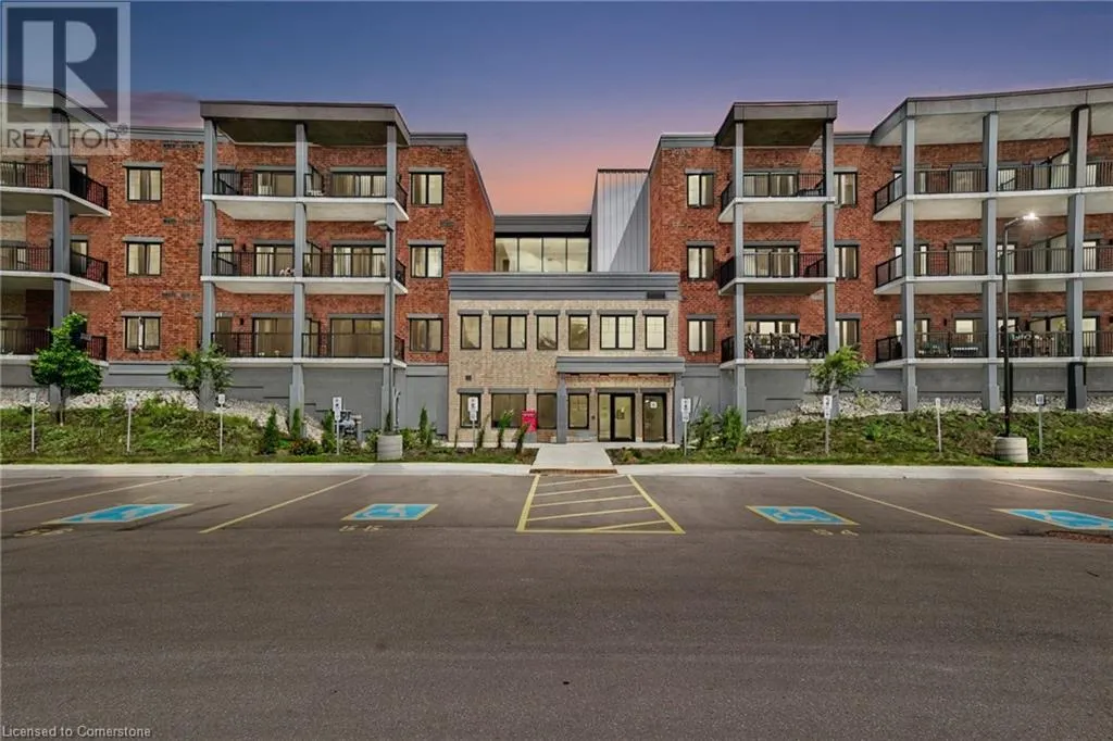 121 MARY Street Unit# 402, #402