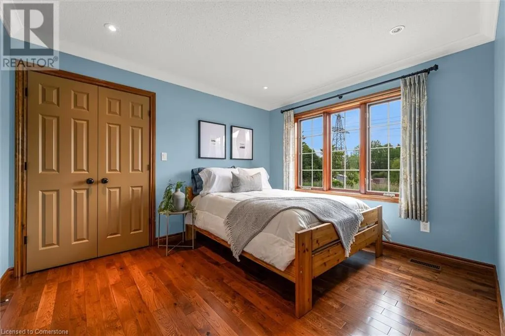 635 MILLGROVE Side Road