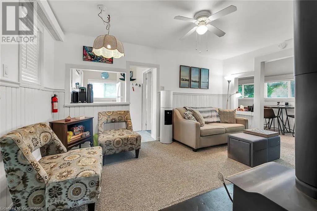 1041 LAKESHORE Road