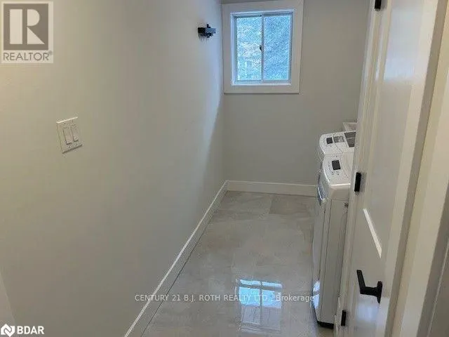 46 HOLLOWAY Lane