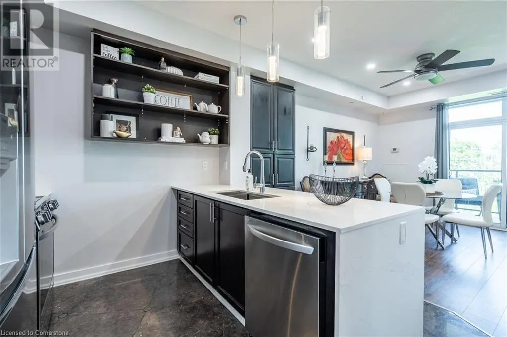 125 SHOREVIEW Place Unit# 422, #422