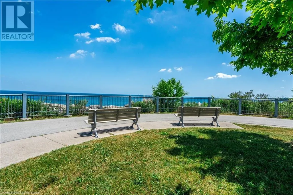 125 SHOREVIEW Place Unit# 422, #422