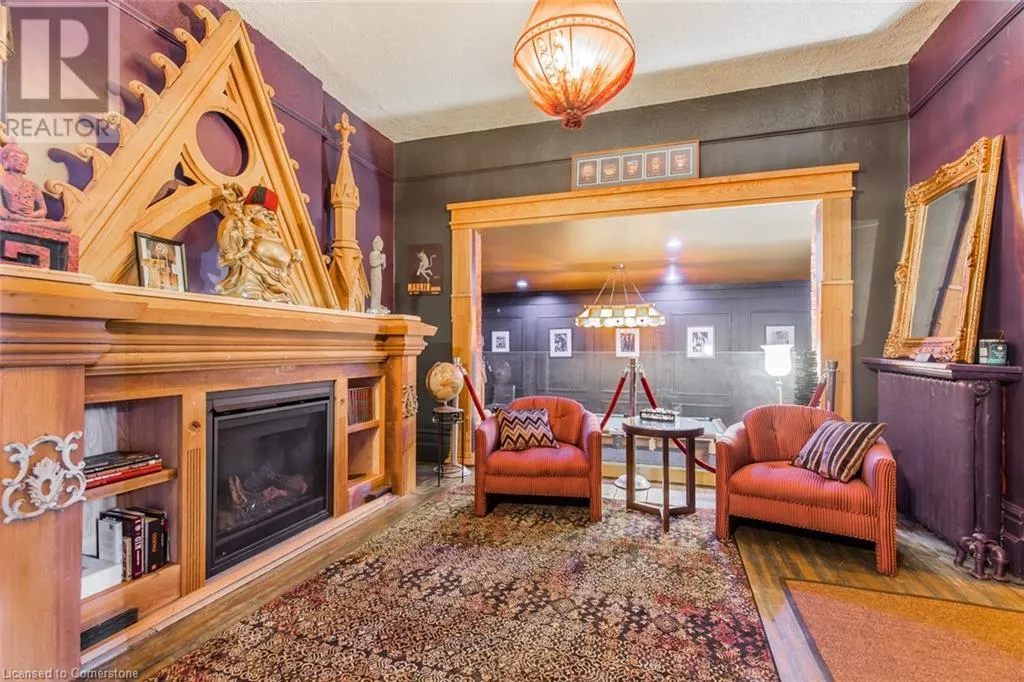 538 MAIN Street E
