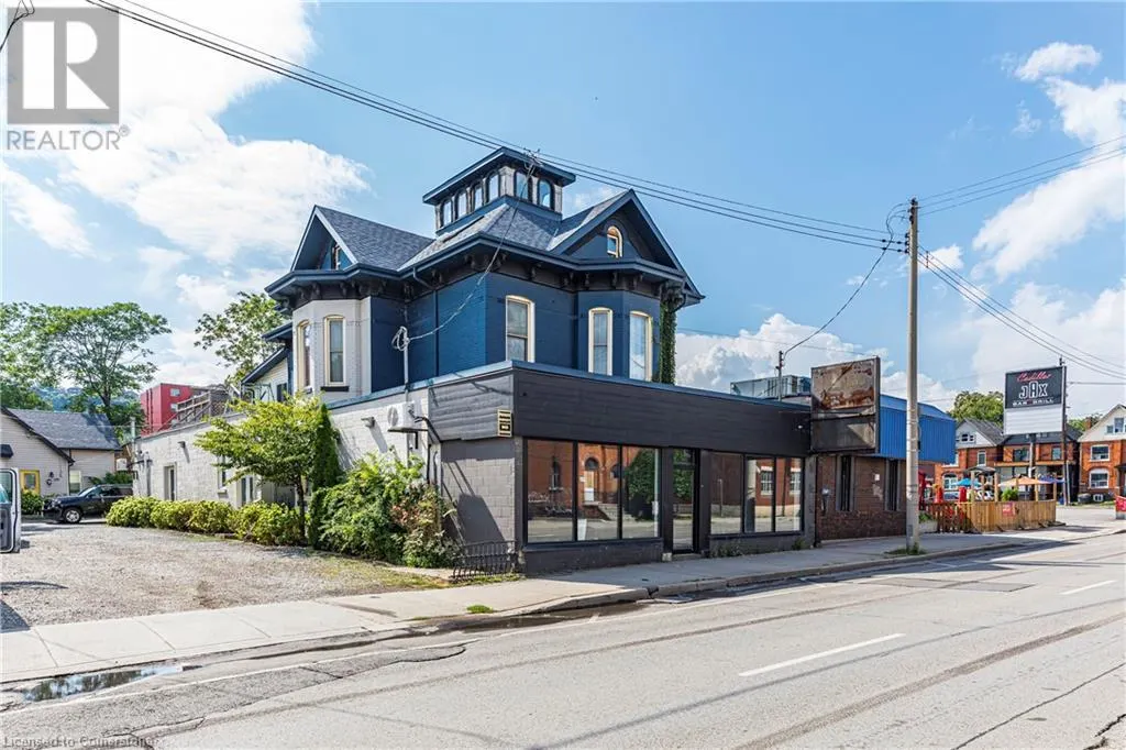 538 MAIN Street E