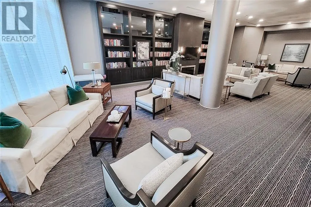 11 BRONTE Road Unit# 323, #323