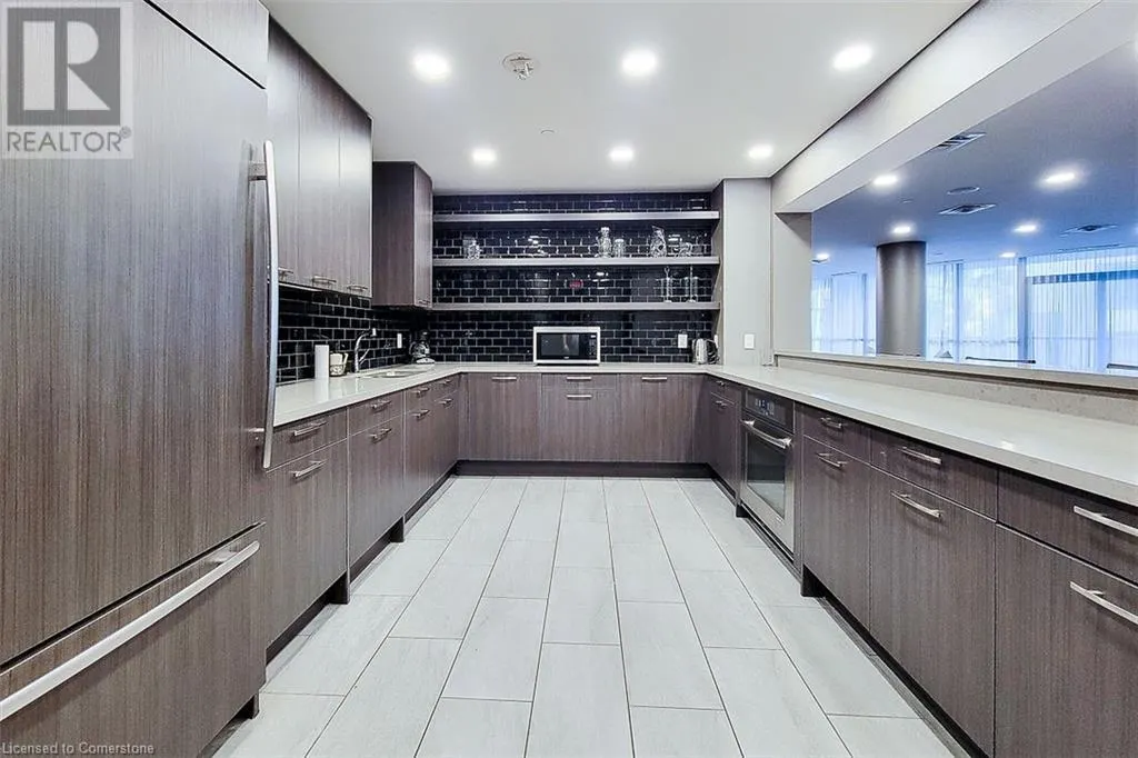 11 BRONTE Road Unit# 323, #323