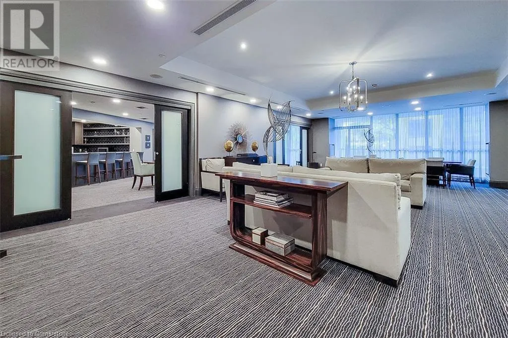 11 BRONTE Road Unit# 323, #323