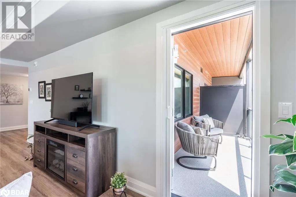 120 SUMMERSIDES BOULEVARD Unit# 103, #103