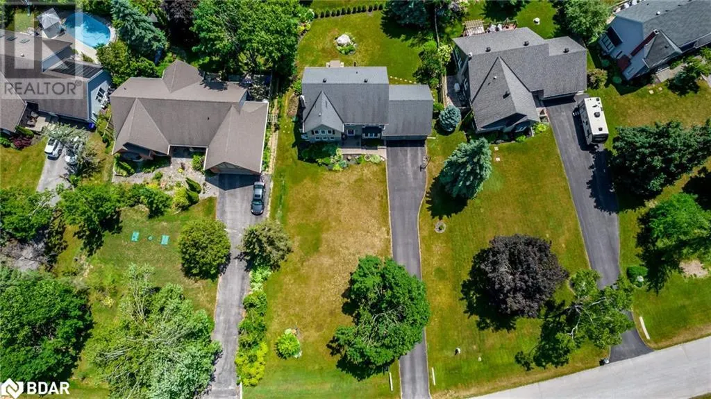 35 HOWARD Drive