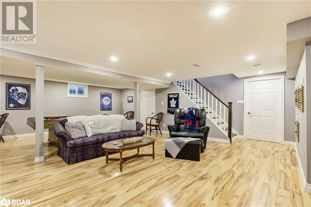 35 HOWARD Drive