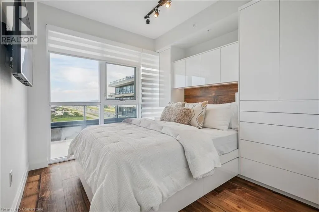 550 NORTH SERVICE Road Unit# 806, #806