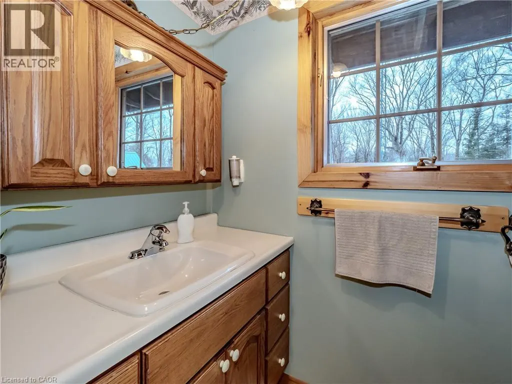 1696 HIGHWAY 118 E