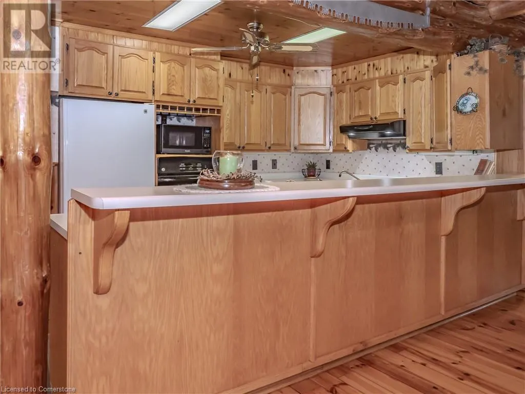 1696 HIGHWAY 118 E