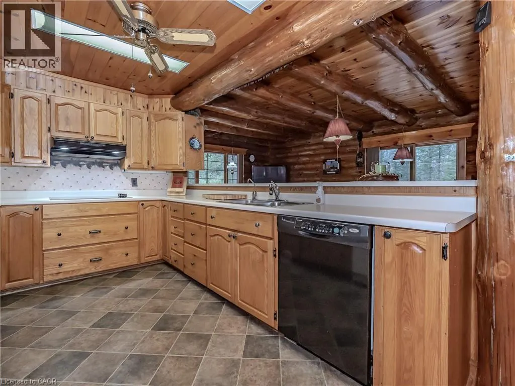 1696 HIGHWAY 118 E