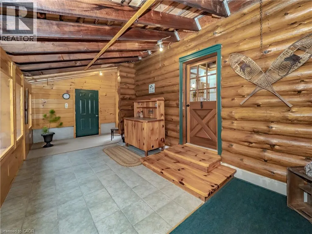 1696 HIGHWAY 118 E
