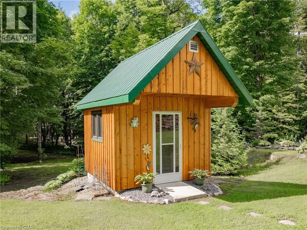 1696 HIGHWAY 118 E