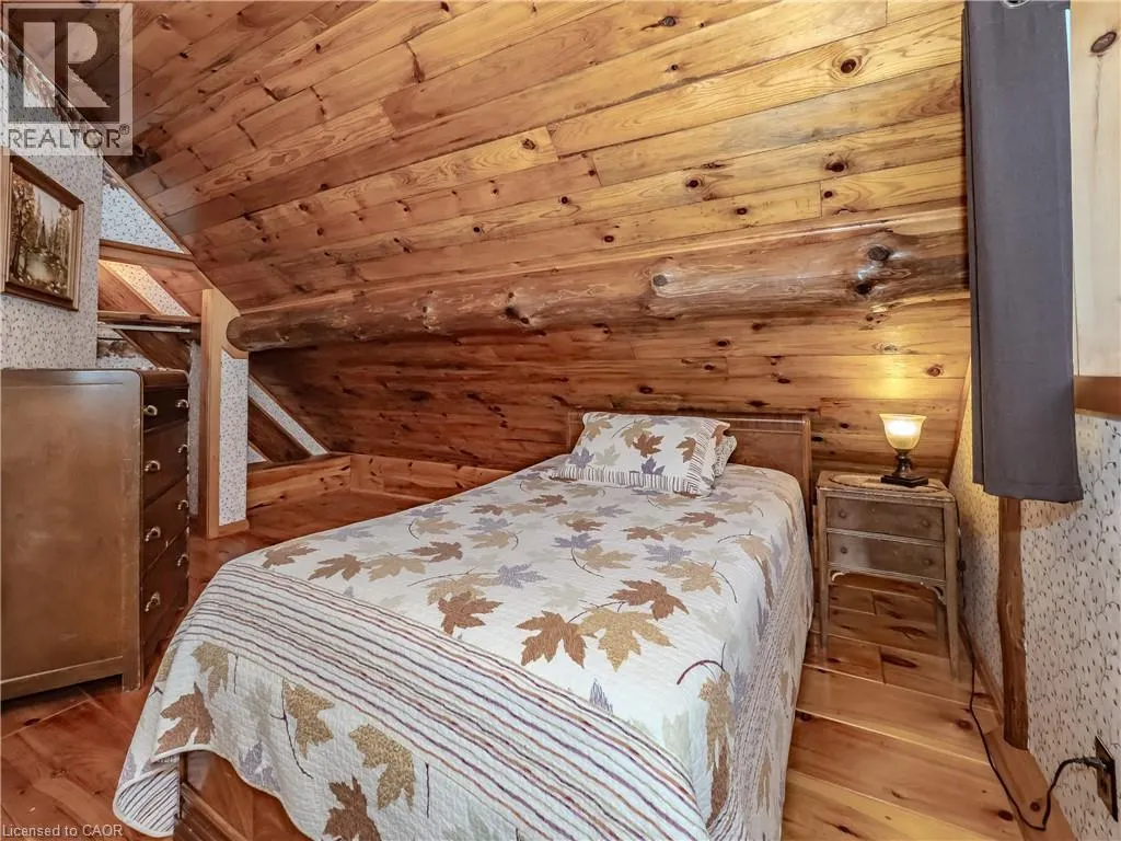 1696 HIGHWAY 118 E