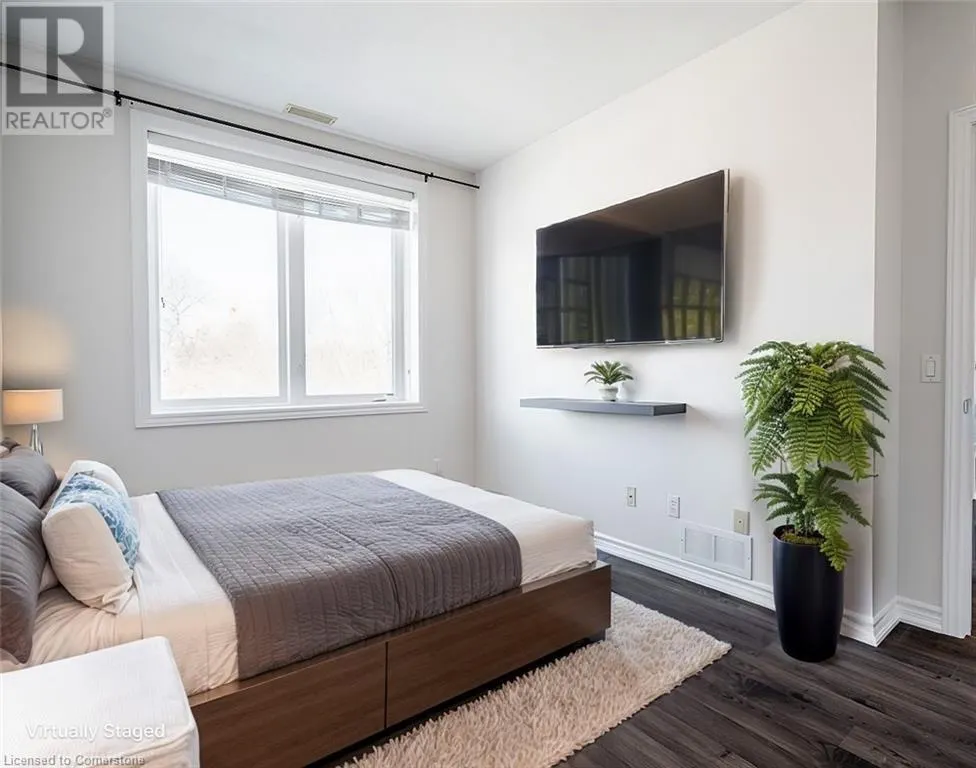 95 WILSON Street W Unit# 204, #204