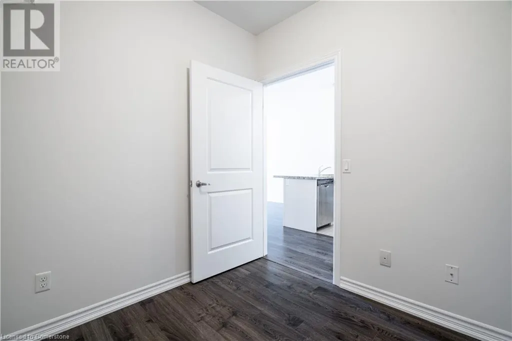 95 WILSON Street W Unit# 204, #204