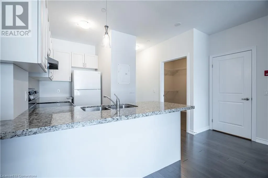 95 WILSON Street W Unit# 204, #204