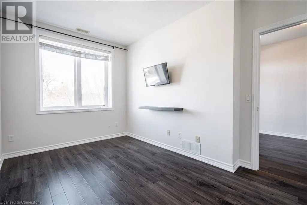 95 WILSON Street W Unit# 204, #204
