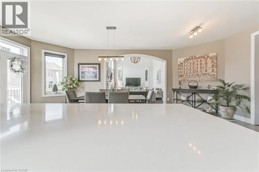 18 FLANDERS Road