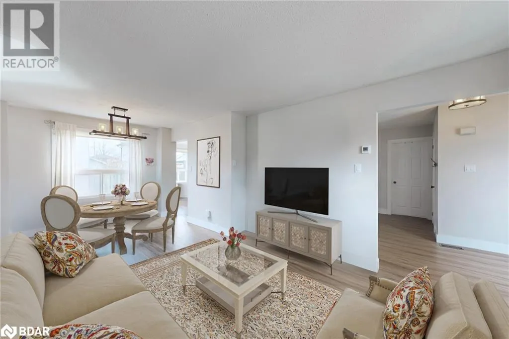 40 SHAKESPEARE Crescent