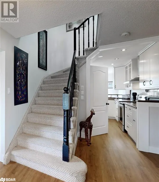 40 SHAKESPEARE Crescent