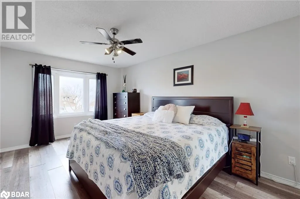 40 SHAKESPEARE Crescent