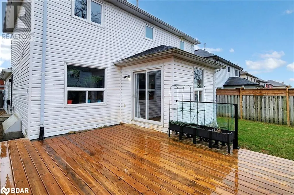 40 SHAKESPEARE Crescent