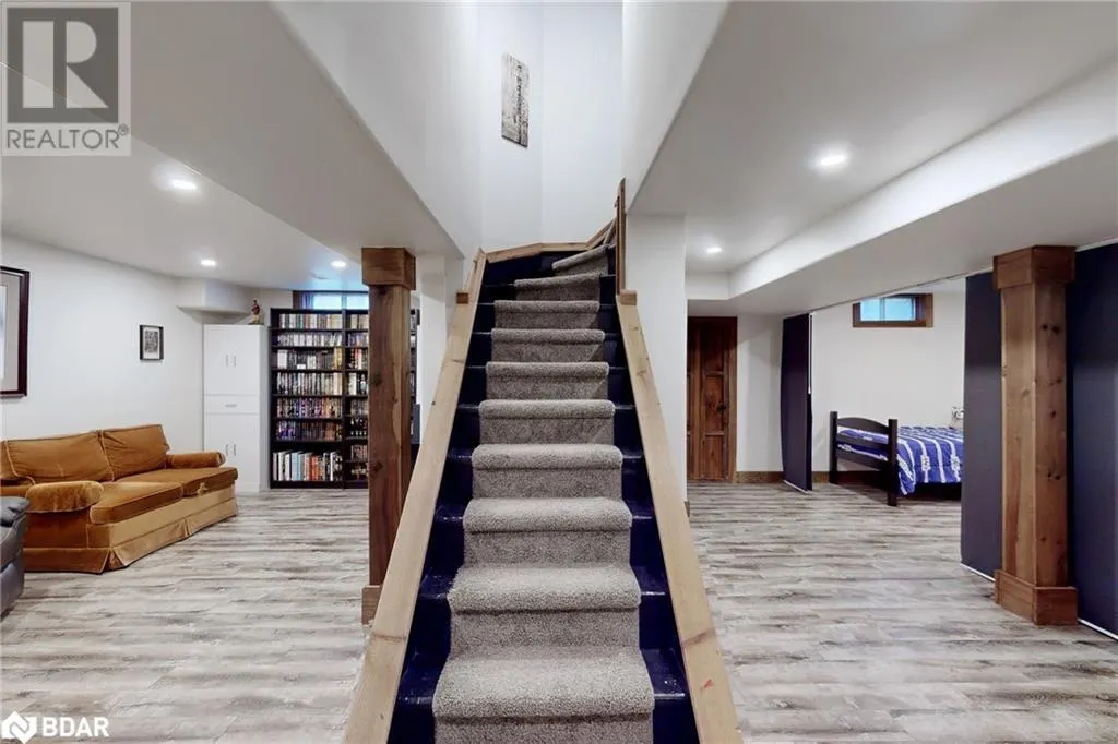 40 SHAKESPEARE Crescent