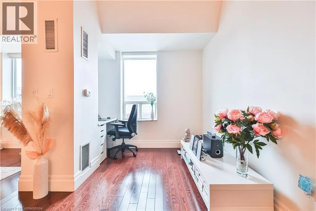 185 ROBINSON Street Unit# 404, #404