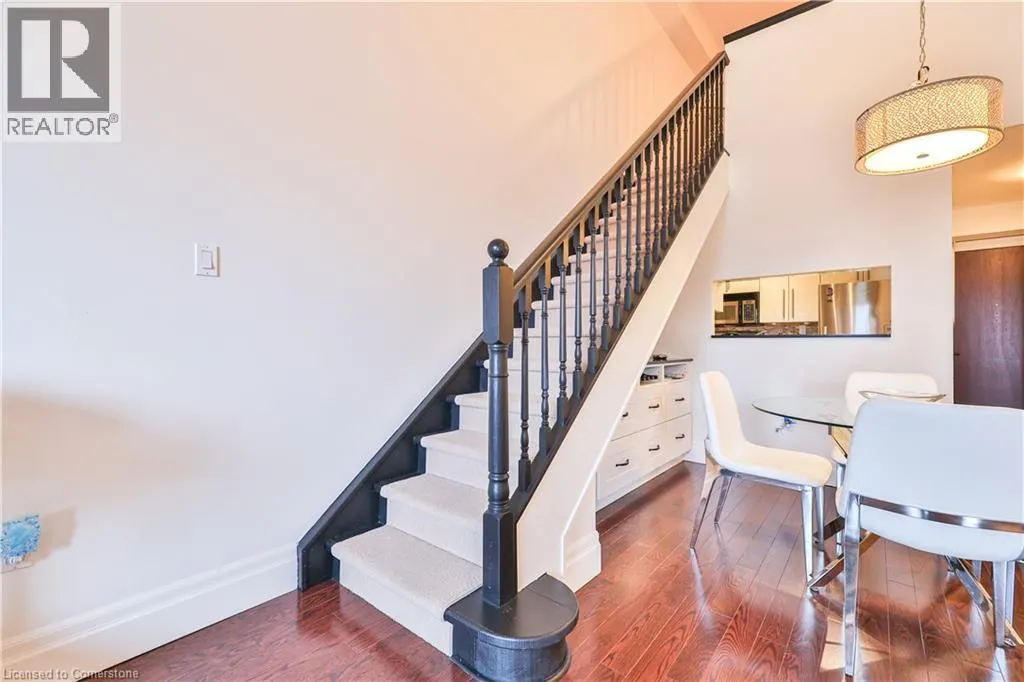 185 ROBINSON Street Unit# 404, #404