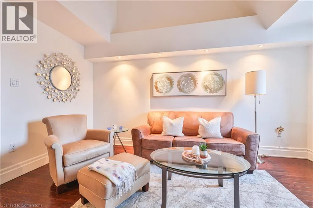 185 ROBINSON Street Unit# 404, #404
