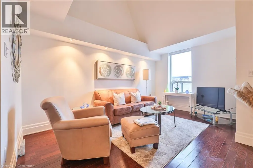 185 ROBINSON Street Unit# 404, #404