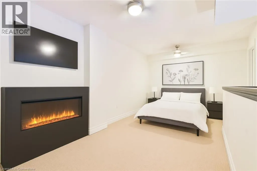 185 ROBINSON Street Unit# 404, #404