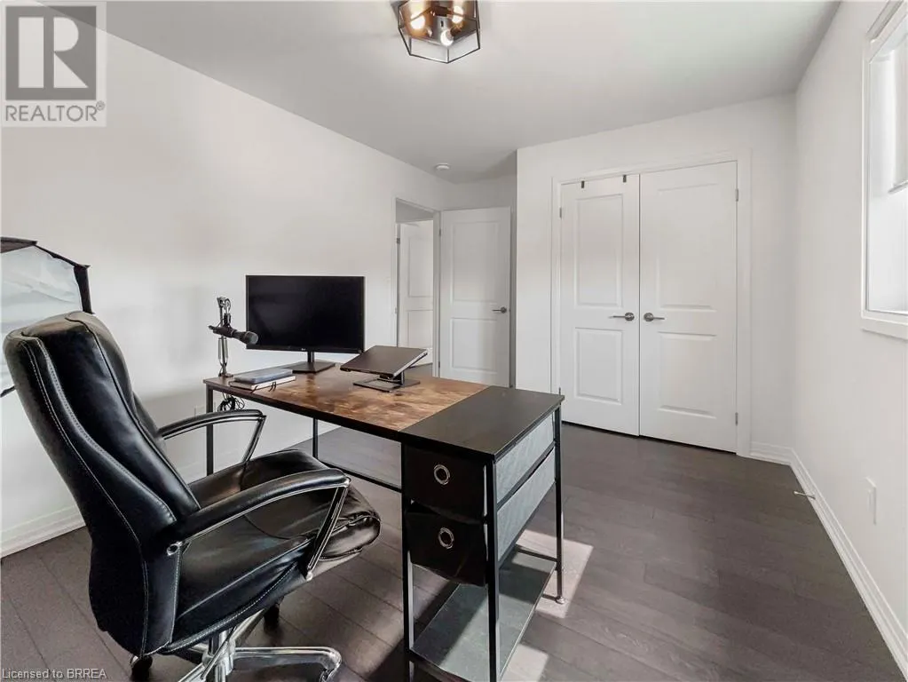 27 JENNER Drive