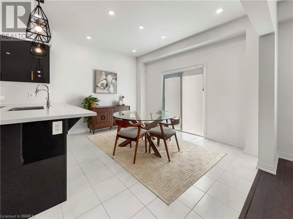 27 JENNER Drive